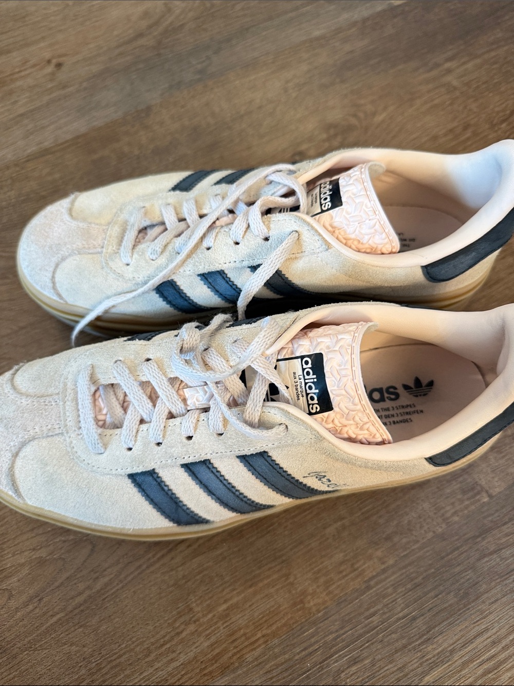 Gazelle Adidas - Picture 2 of 3